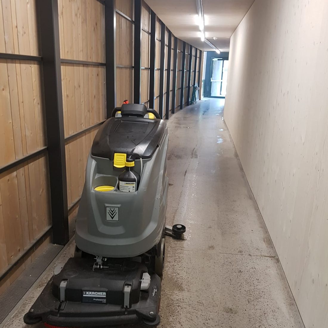 Garage reinigen lassen