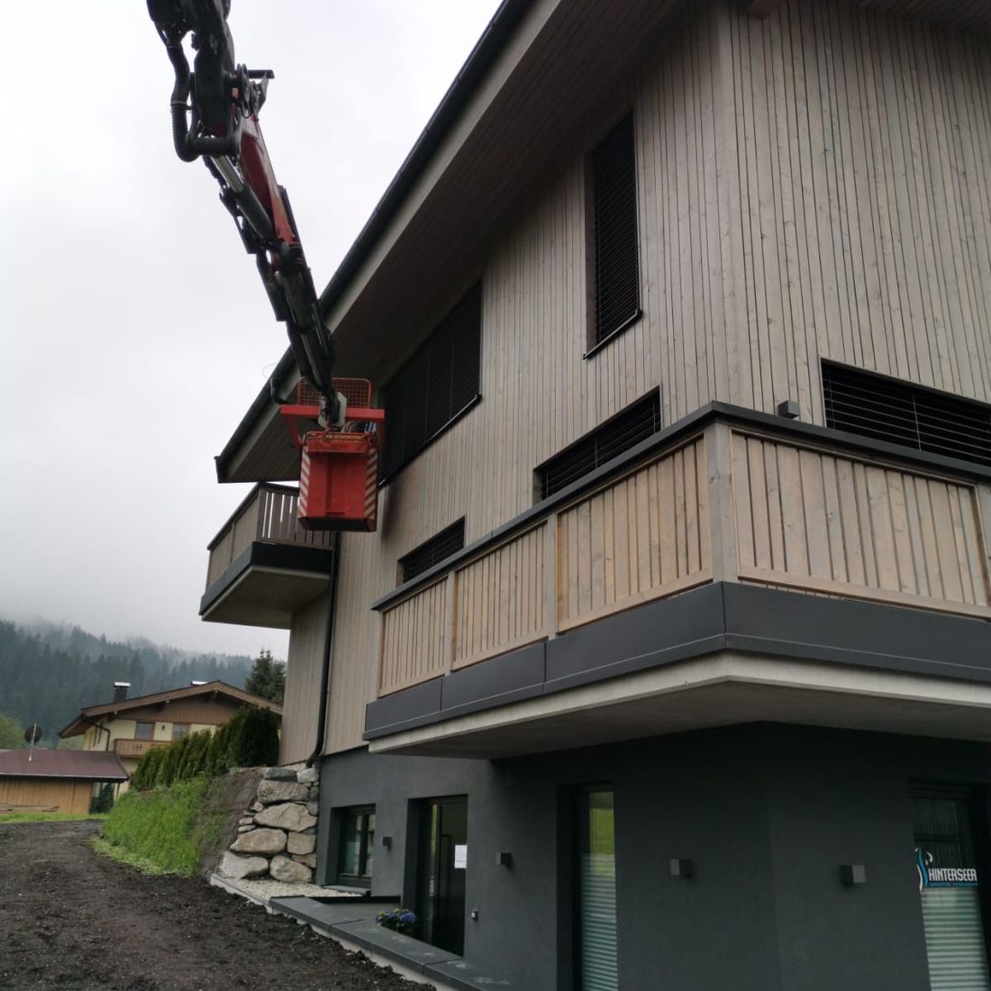 Fensterreinigung weit oben