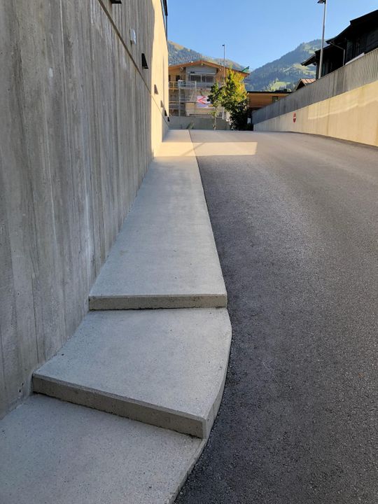 Einfahrt gereinigt